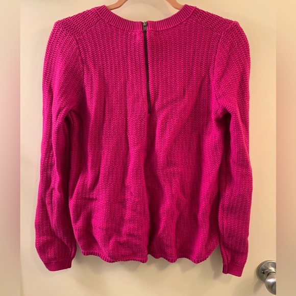 Pink Banana Republic Sweater. Size medium, petite. Back Zipper. - Picture 3 of 7